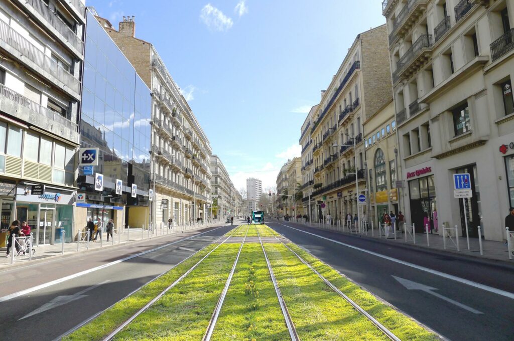 Transports-mobilité : Boulevard de Strasbourg avec tramway